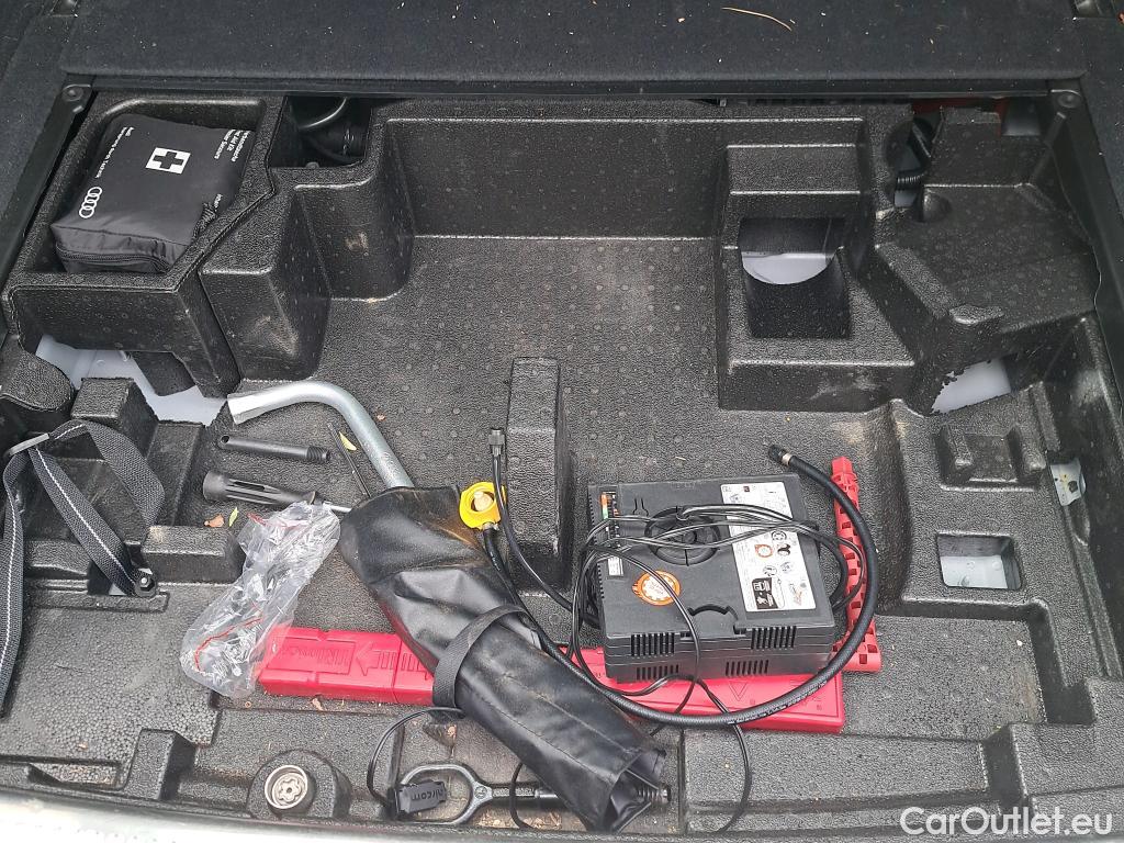  Audi  Q5 AUDI  / 2020 / 5P / todoterreno Advanced 35 TDI 120kW S tronic (AC6) #11