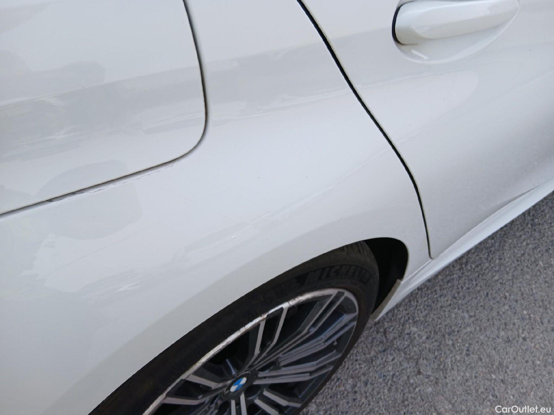  Bmw  Serie 3 BMW  / 2018 / 4P / sedán 320i Auto. # ACABADO M SPORT# #11