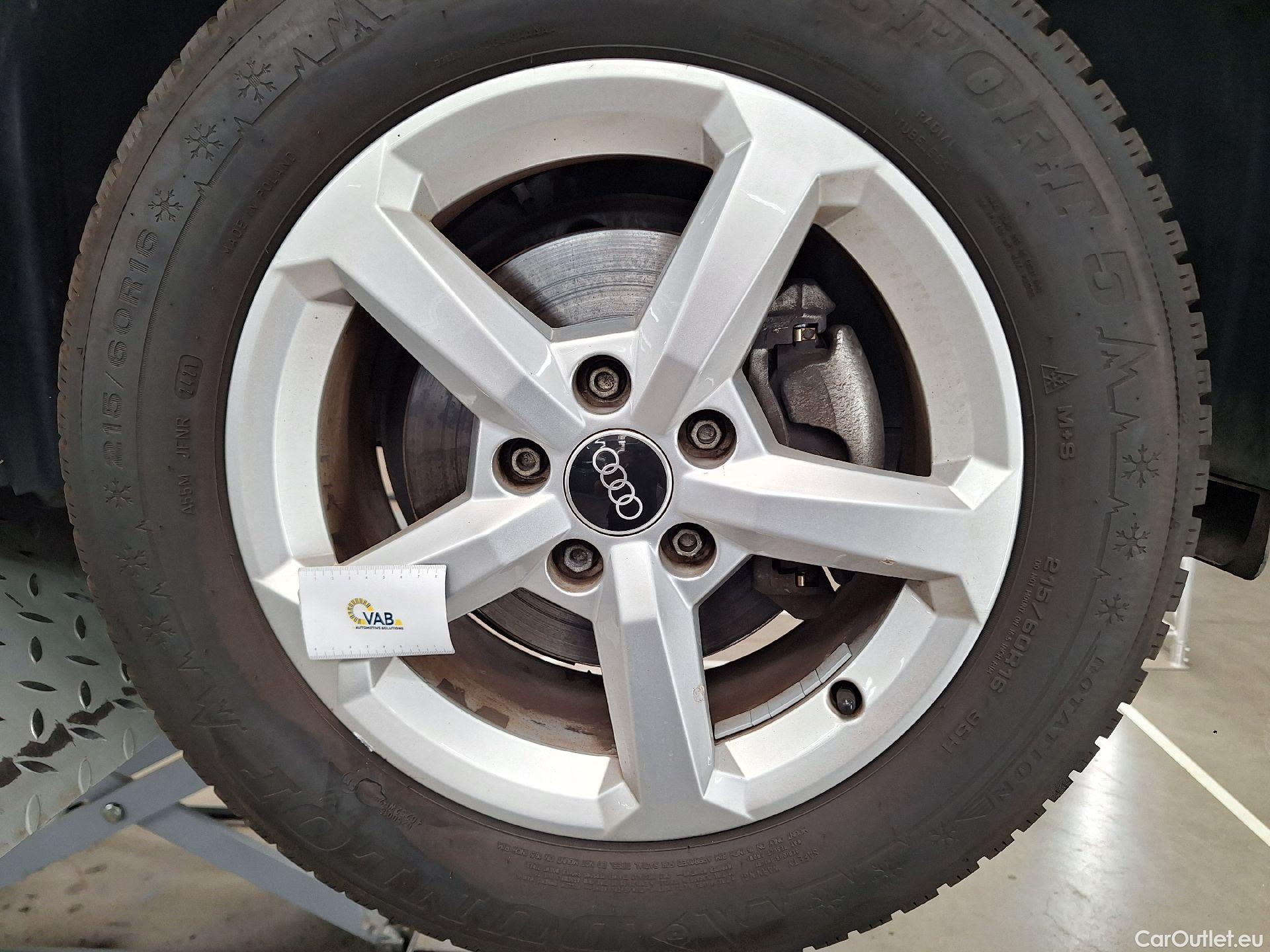 Audi  Q2 Audi,  FL'20, Audi  1.0 30 TFSI 81kW 5d #33