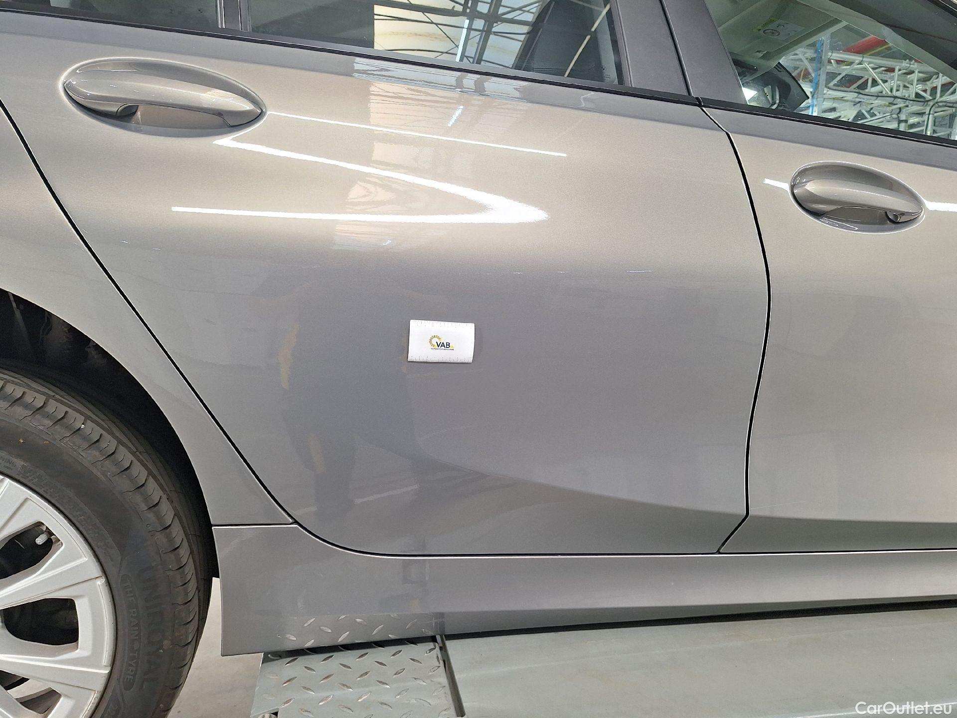  Bmw  Serie 3 BMW, 3-serie Touring '18, BMW 3 Reeks Touring 318dA (100 kW) 5d #31