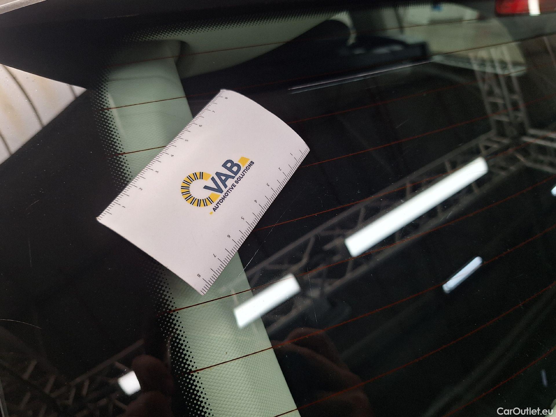  Bmw  Serie 3 BMW, 3-serie Touring '18, BMW 3 Reeks Touring 318dA (100 kW) 5d #12