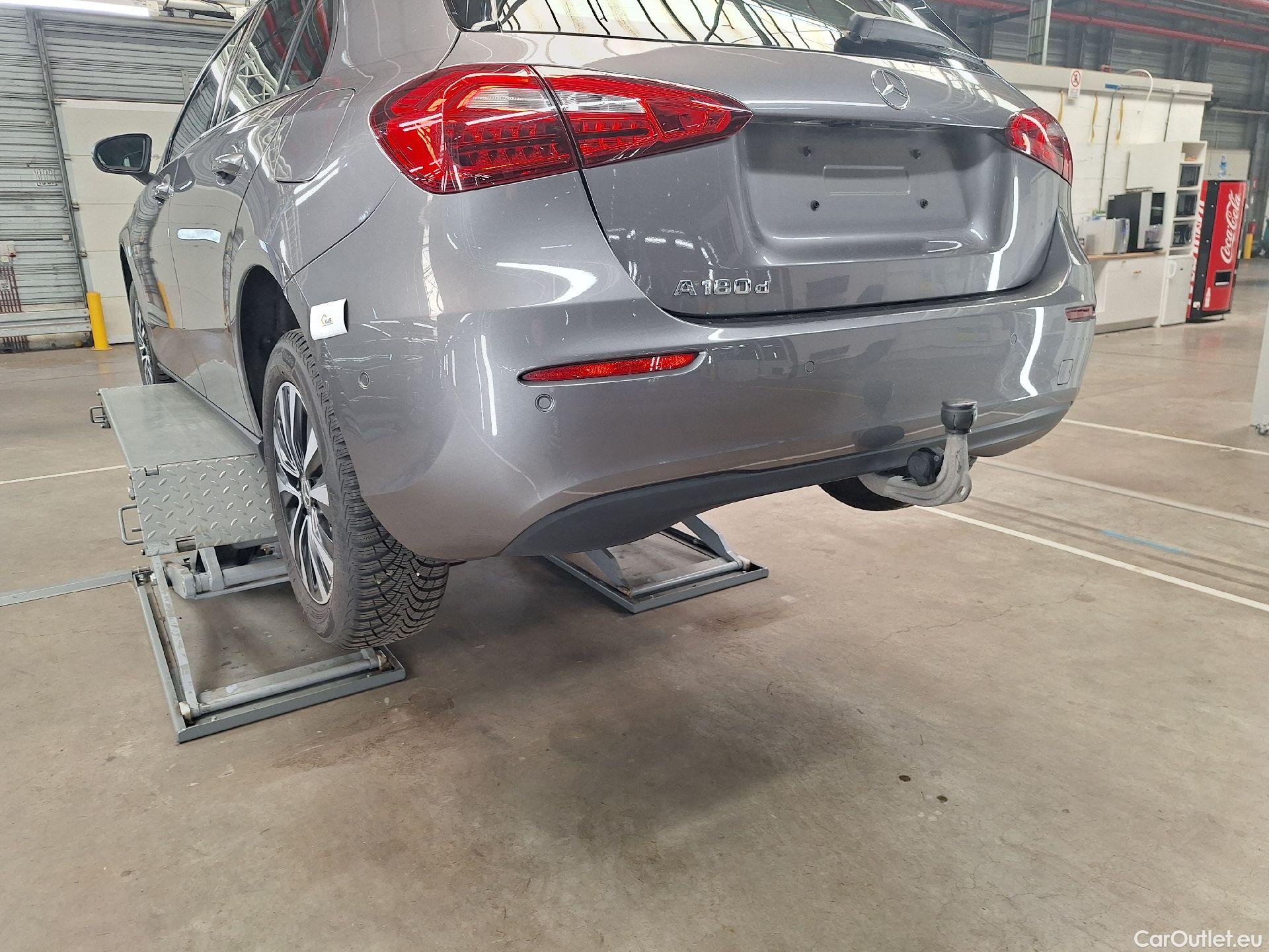  Mercedes  A-Klasse Mercedes, A-Class '18, A 180 d Bus.Solution Aut. #11
