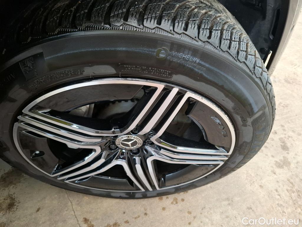  Mercedes  GLC MERCEDES-BENZ  / 2022 / 5P / SUV  300 e AMG Line 4MATIC #10