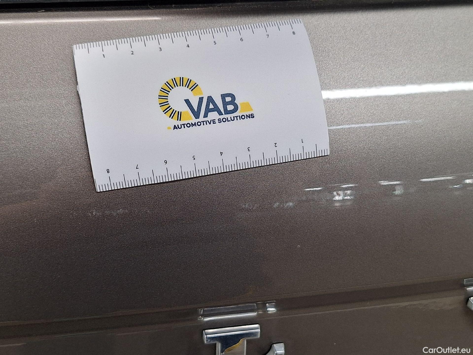  Volvo  XC 40 Volvo, XC40 '17, Volvo XC40 T4 Recharge Geartronic Inscription 5d #33