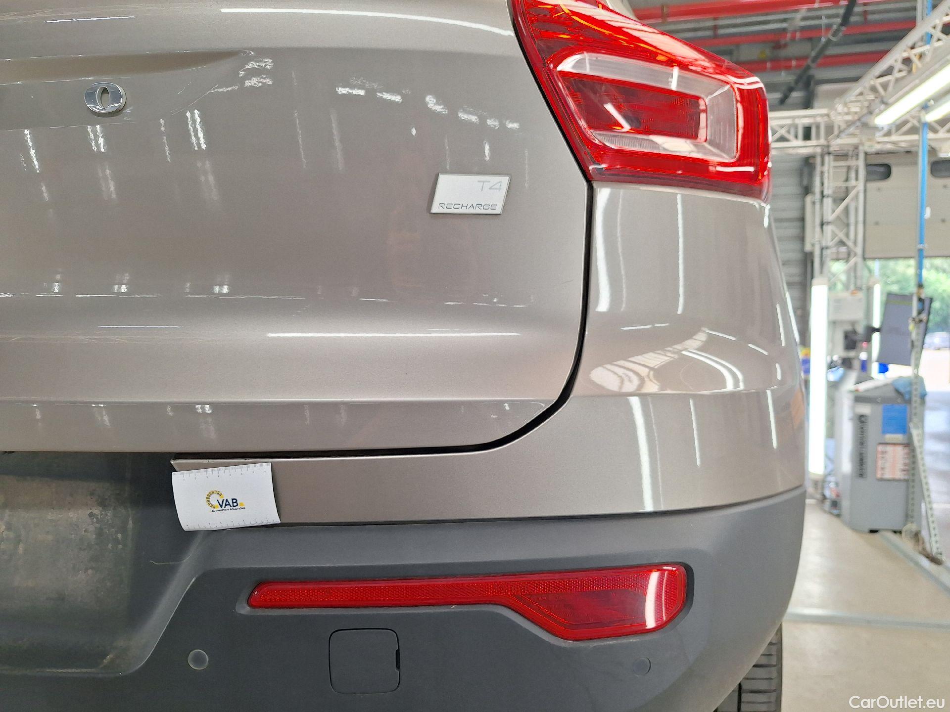  Volvo  XC 40 Volvo, XC40 '17, Volvo XC40 T4 Recharge Geartronic Inscription 5d #8