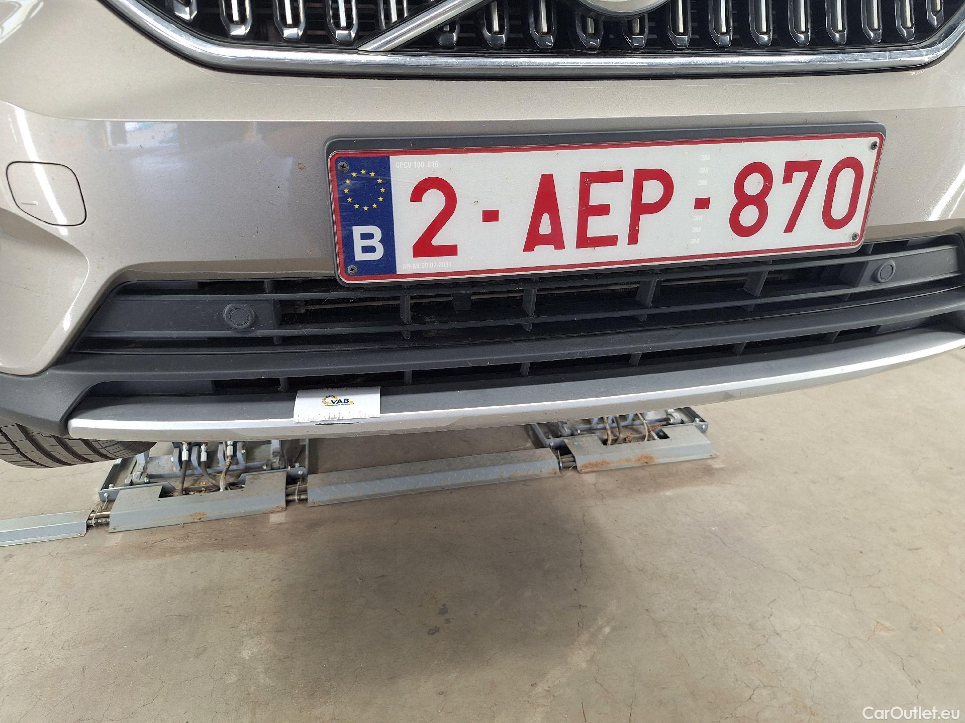 Volvo  XC 40 Volvo, XC40 '17, Volvo XC40 T4 Recharge Geartronic Inscription 5d #22