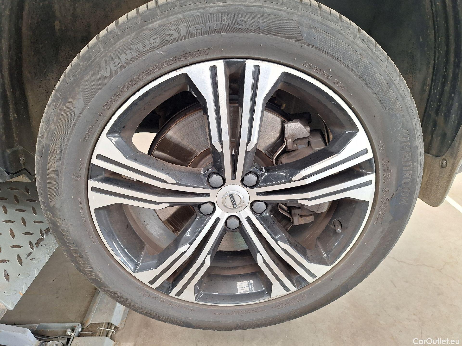  Volvo  XC 40 Volvo, XC40 '17, Volvo XC40 T4 Recharge Geartronic Inscription 5d #1