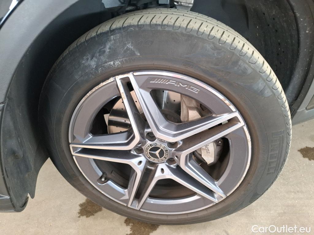  Mercedes  G-Klasee GLC Coupe / 2019 / 5P / Coupé GLC 300 e Business Line 4Matic #2
