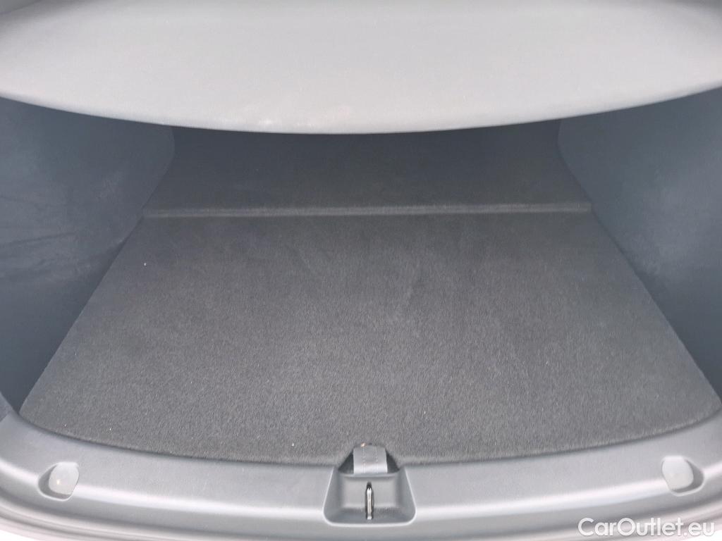  Tesla  Model Y TESLA  / 2020 / 5P / SUV Grande Autonomie RWD #1