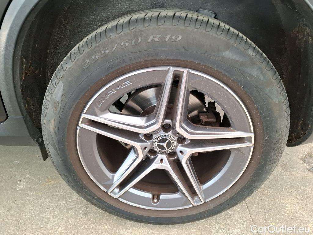  Mercedes  G-Klasee GLC Coupe / 2019 / 5P / Coupé GLC 300 e Business Line 4Matic #27