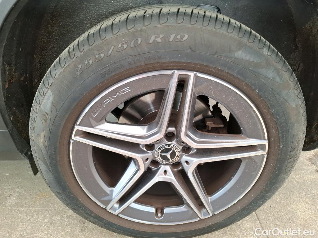  Mercedes  G-Klasee GLC Coupe / 2019 / 5P / Coupé GLC 300 e Business Line 4Matic #16