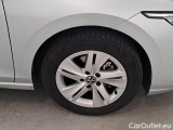  Volkswagen  Golf  VOLKSWAGEN / 2019 / 5P / BERLINA 1.0 ETSI 81KW EVO LIFE DSG #71
