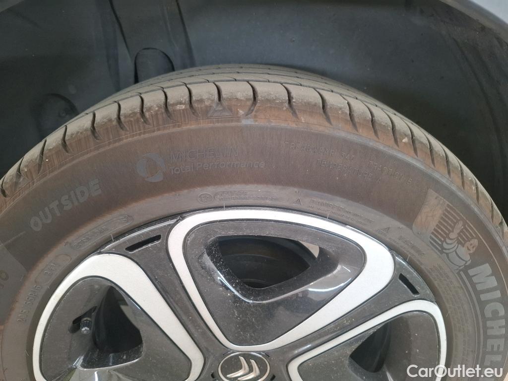  Citroen  C3  Plus 1.2 PureTech 80CV BVM5 6E #12