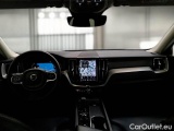  Volvo  XC60 VOLVO  / 2021 / 5P / SUV B4 D AWD AUTOMATICO PLUS DARK #3
