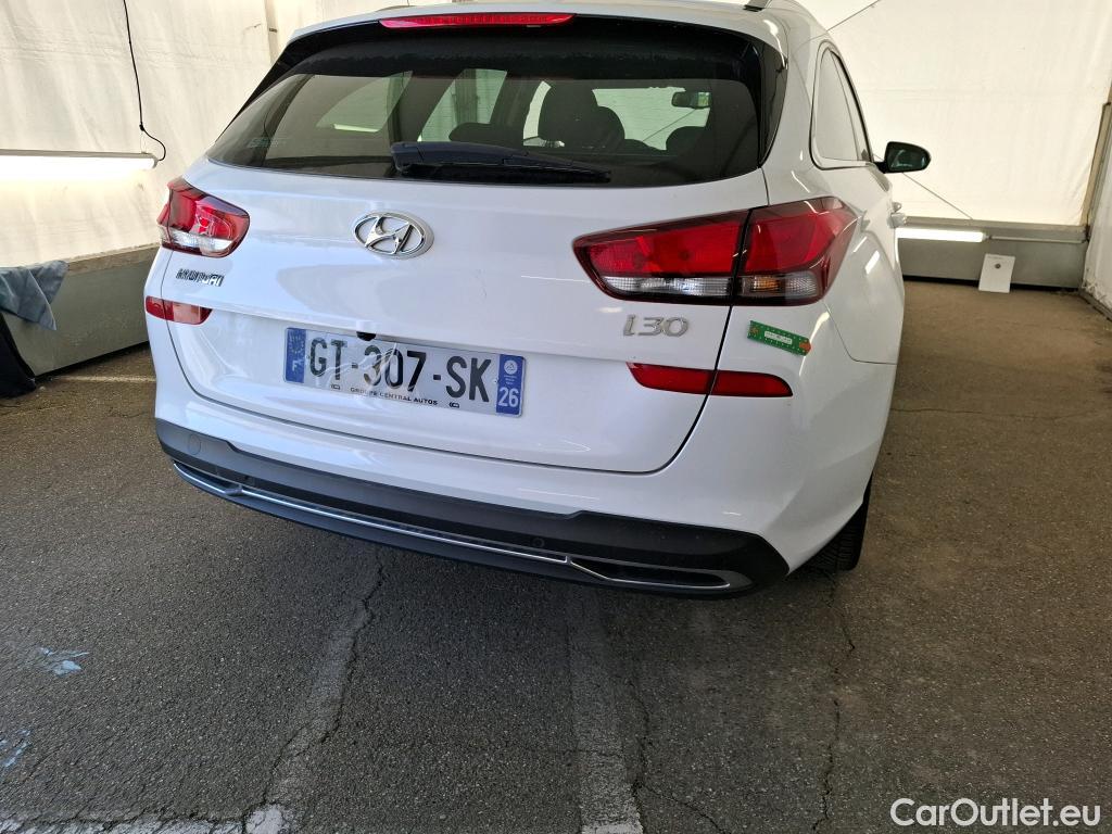  Hyundai  i30 HYUNDAI  Sport Wagon / 2020 / 5P / Break 1.0 T-GDI 120 DCT-7 MHEV CREATIVE SW #1