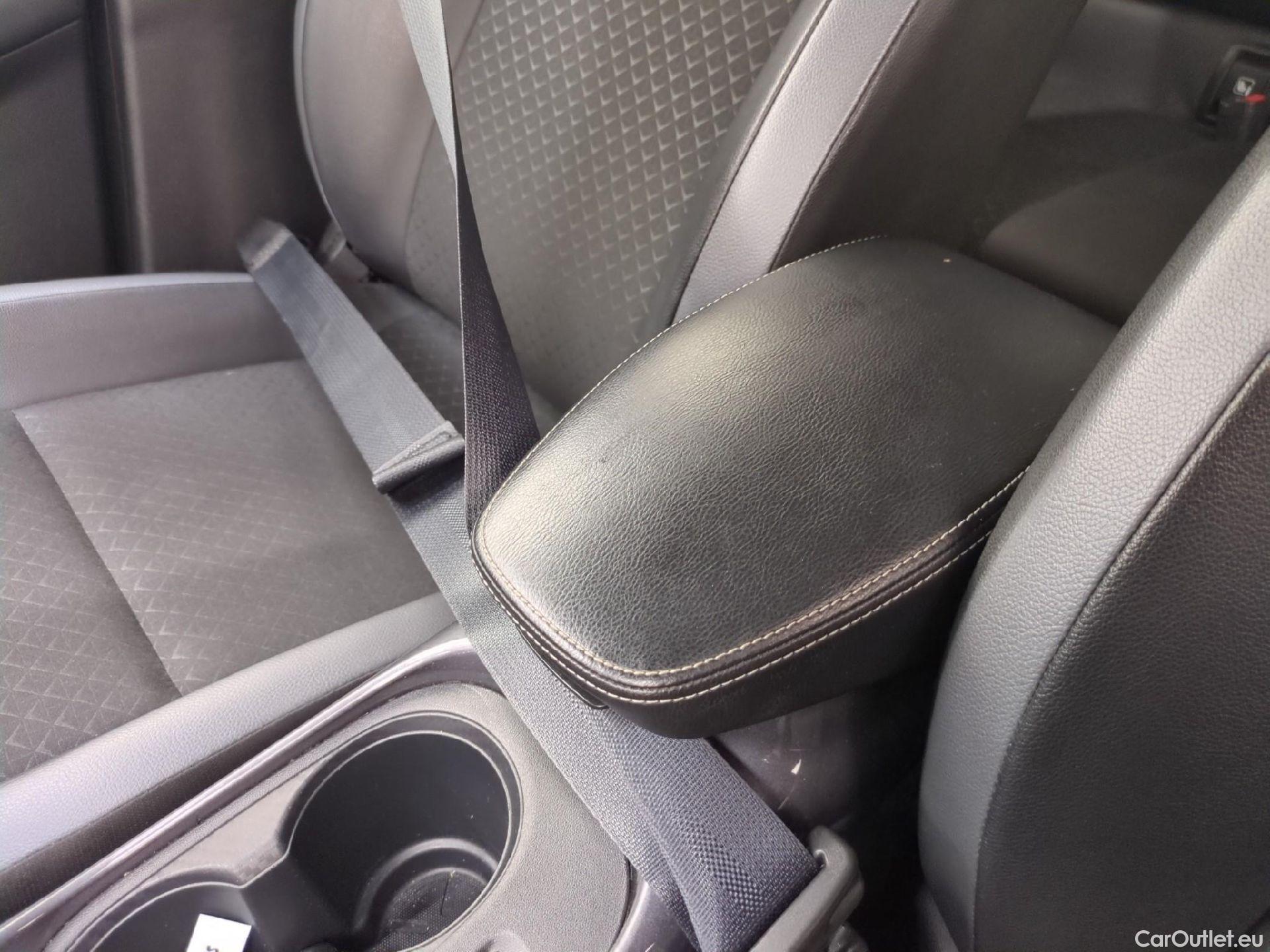  Nissan  Juke NISSAN  / 2019 / 5P / Crossover Hybrid 143 Business+ #1