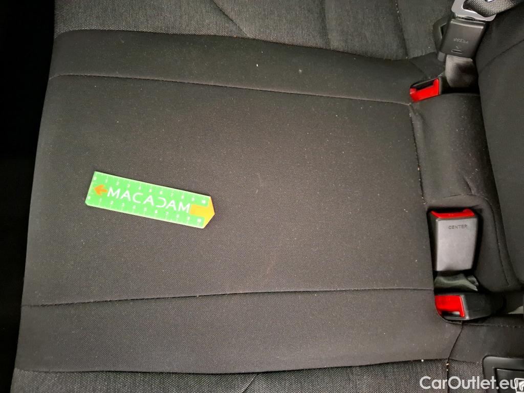  Hyundai  i30 HYUNDAI  Sport Wagon / 2020 / 5P / Break 1.0 T-GDI 120 DCT-7 MHEV CREATIVE SW #35