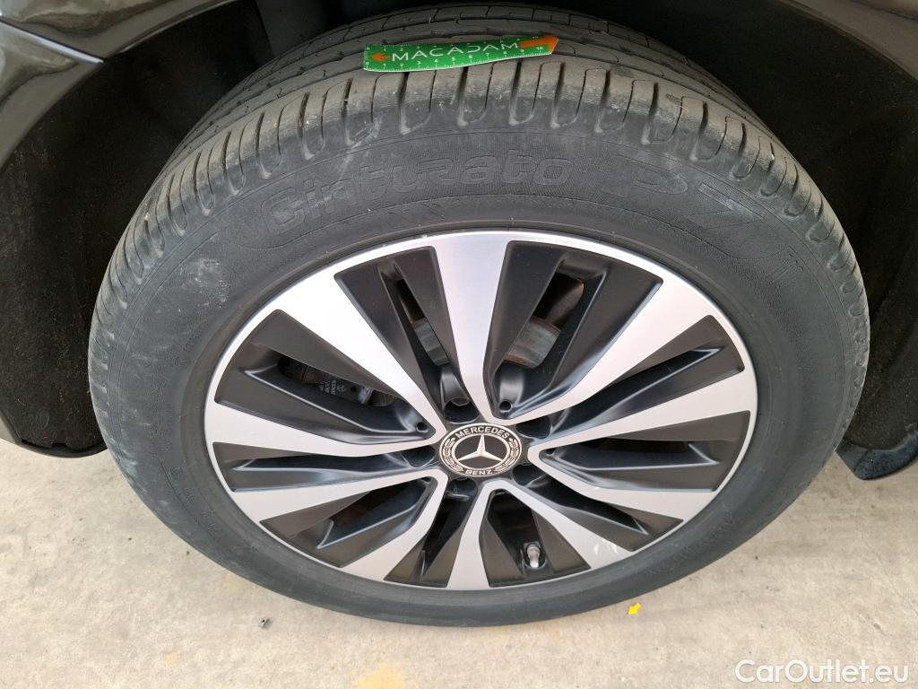  Mercedes  A-Klasse MERCEDES-BENZ Classe A Compact / 2018 / 5P / Berline A 250 e Business Line 8G-DCT #1