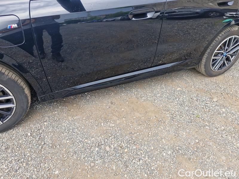  Bmw  X1  (2022)  xDrive30e AT 5d #3