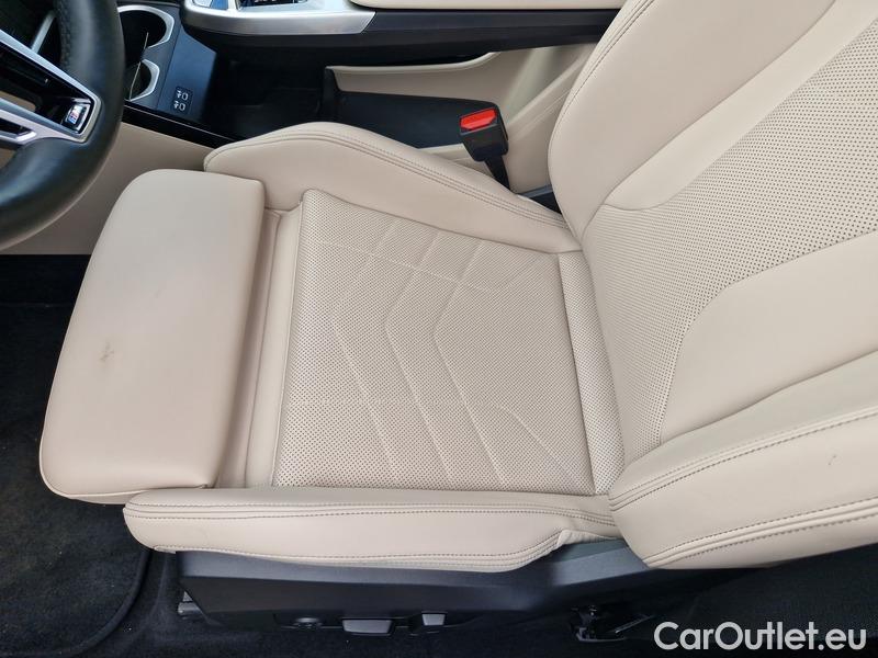  Bmw  X1  (2022)  xDrive30e AT 5d #5