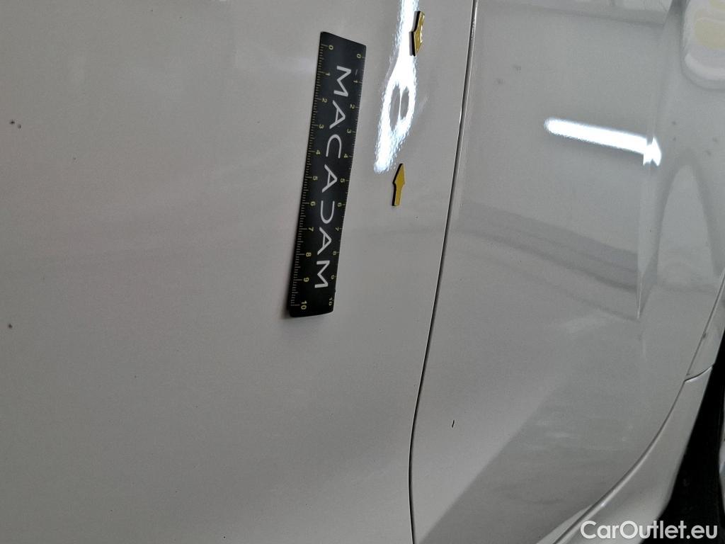  Toyota  Yaris TOYOTA  Hybride / 2019 / 5P / Berline Hybride 116h Dynamic Business Beyond Zer #32