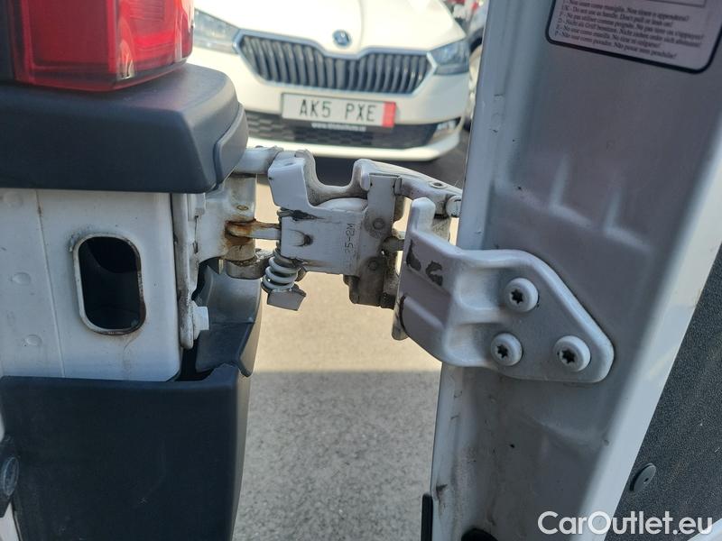  Fiat  Ducato   LCV 28 (290)(09.2019->)  2.2MTJ 140 33 L3H2 4d #24