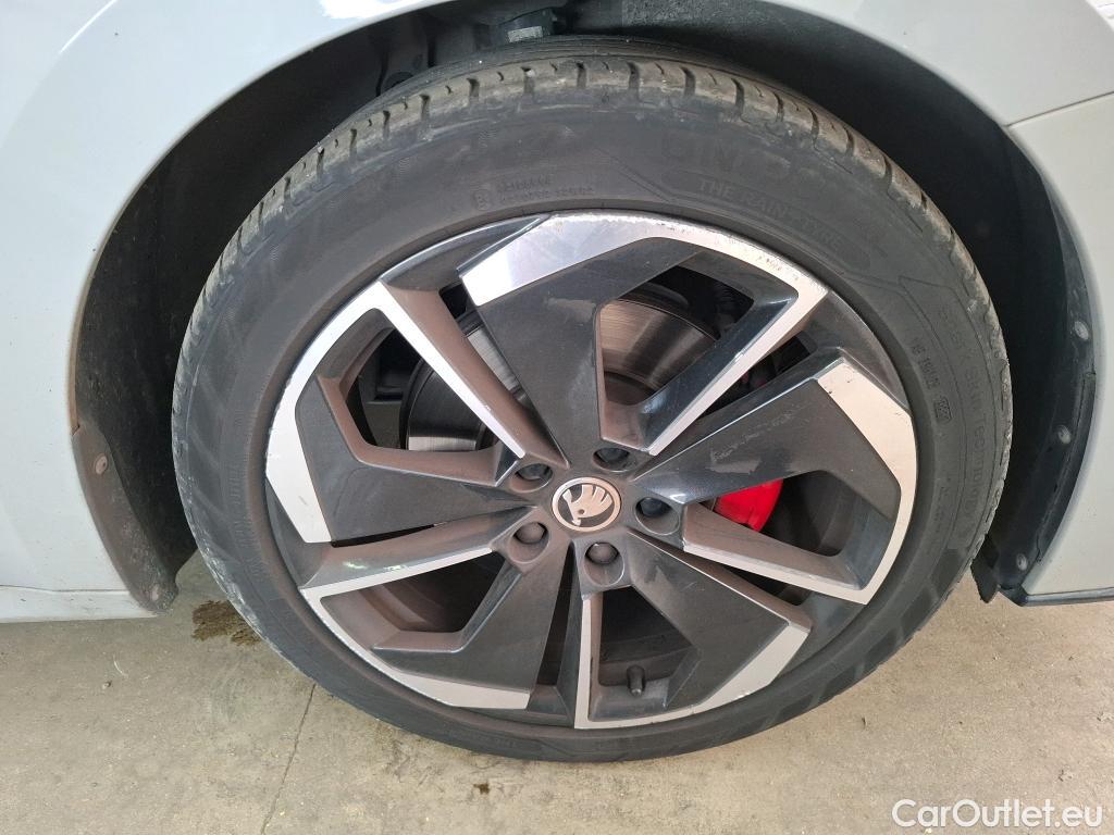  Skoda  Octavia  Break RS 2.0 TDI 200CV BVA7 E6d #9