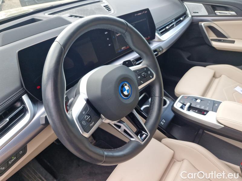  Bmw  X1  (2022)  xDrive30e AT 5d #6