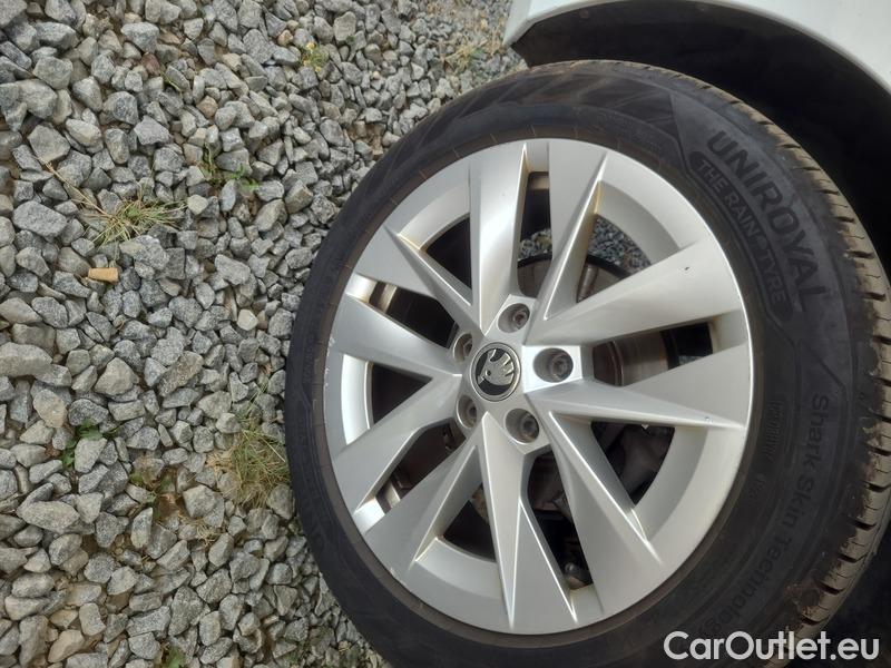  Skoda  Octavia  Combi (NX3)(2020) Oct.Combi 2.0TDI 85 Style #12