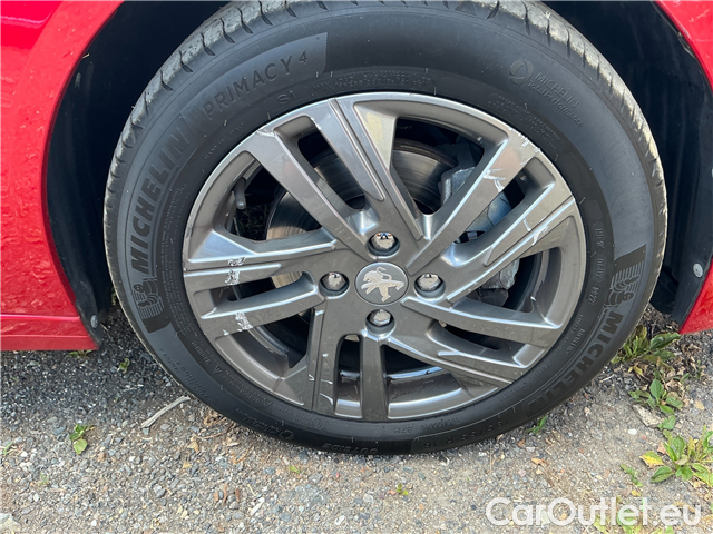  Peugeot  208  1.2PT 100 Active Pack 5d #7