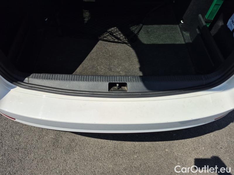  Skoda  Octavia  Combi  (5E5)(03.2017->)  Com 1.6TDI 85 Style #15