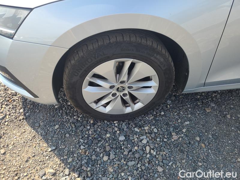  Skoda  Octavia  Combi (NX3)(2020) Oct.Combi 2.0TDI 110 Ambit. AT #2