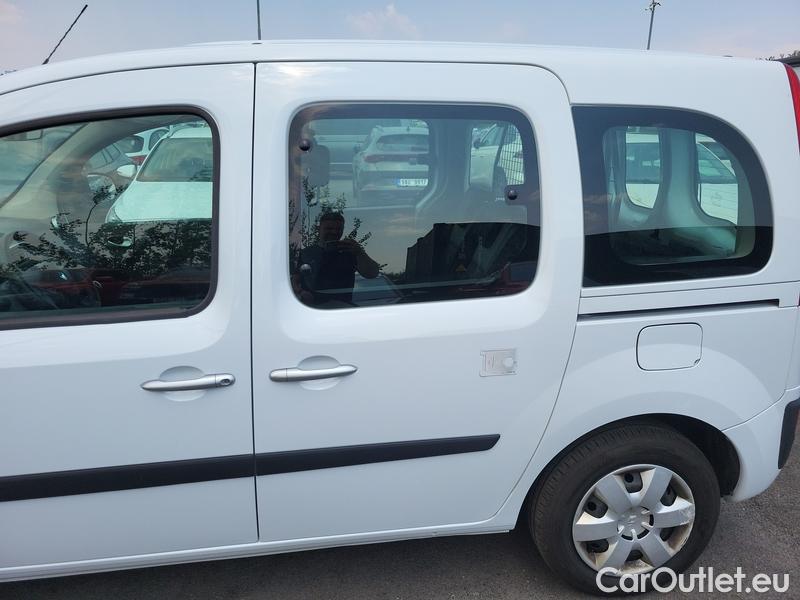  Renault  Kangoo  2 (2008)  1.5BdCi 95 Zen 5d #4