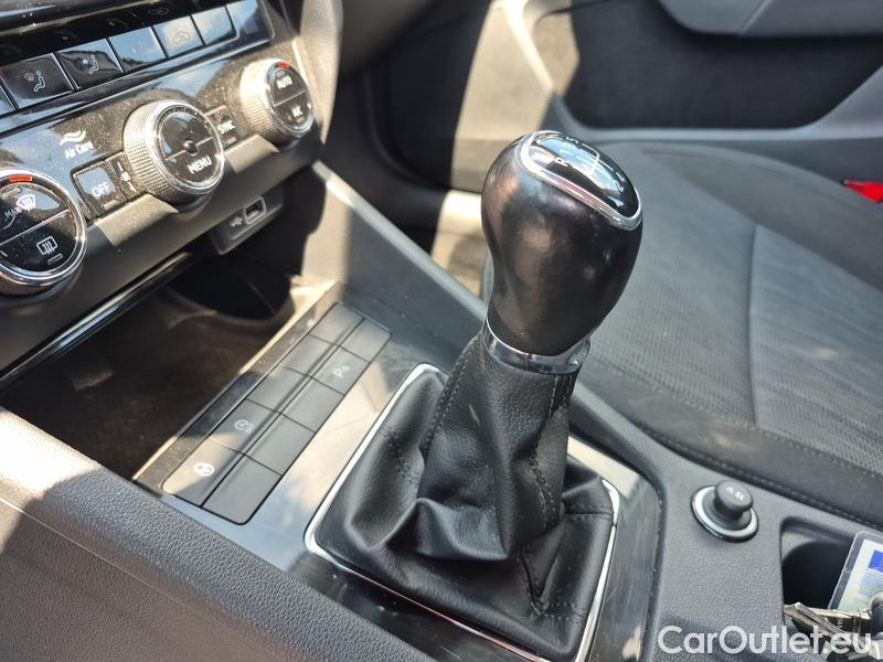  Skoda  Octavia  Combi  (5E5)(03.2017->)  Com 1.6TDI 85 Style #11
