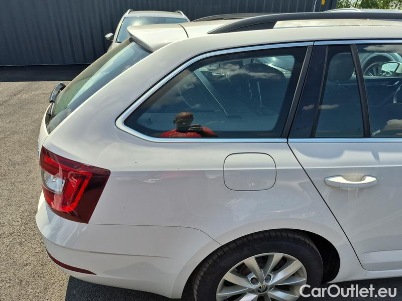  Skoda  Octavia  Combi  (5E5)(03.2017->)  Com 1.6TDI 85 Style #19