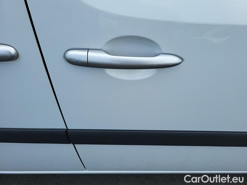  Renault  Kangoo  2 (2008)  1.5BdCi 95 Zen 5d #29