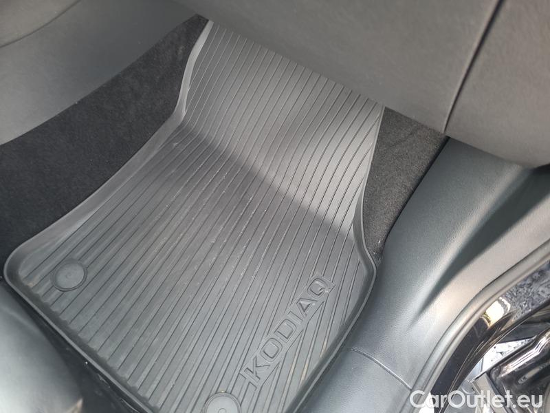  Skoda  Kodiaq  (2016)  2.0TDI 110 L&K 4x4 AT #12