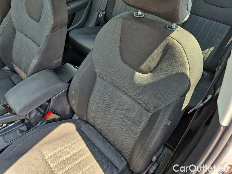  Skoda  Octavia  Combi  (5E5)(03.2017->)  Com 1.6TDI 85 Style #10