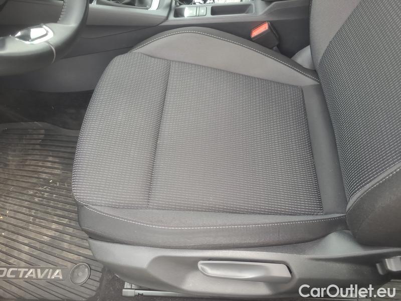  Skoda  Octavia  Combi (NX3)(2020) Oct.Combi 2.0TDI 85 Ambition #9