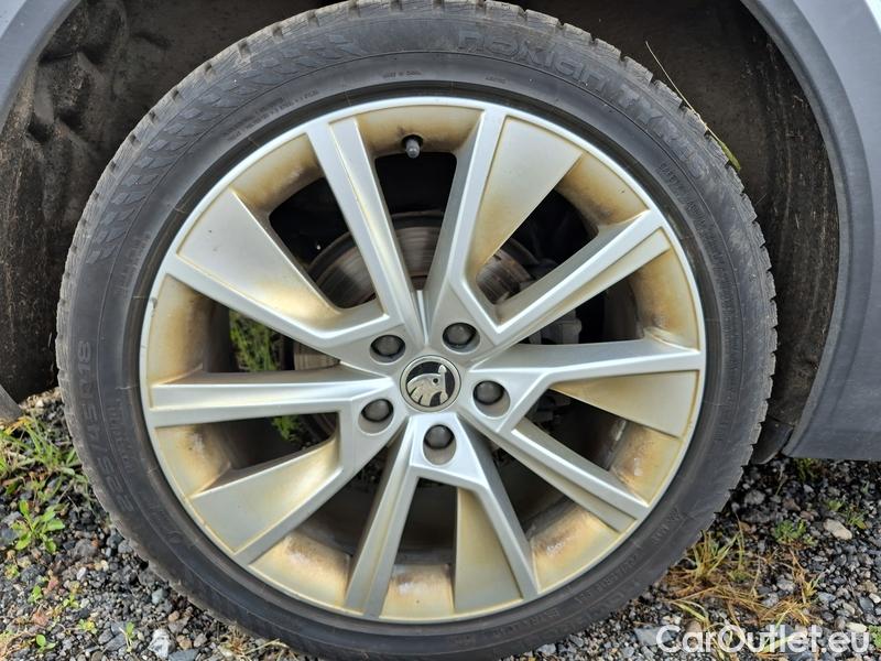  Skoda  Octavia  Combi (NX3)(2020) Oct.C. 2.0TDI 147 Scout 4x4 AT #19