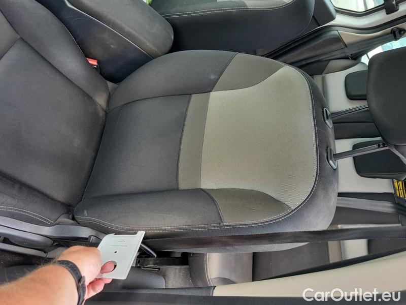  Renault  Kangoo  2 (2008)  1.5BdCi 95 Zen 5d #8