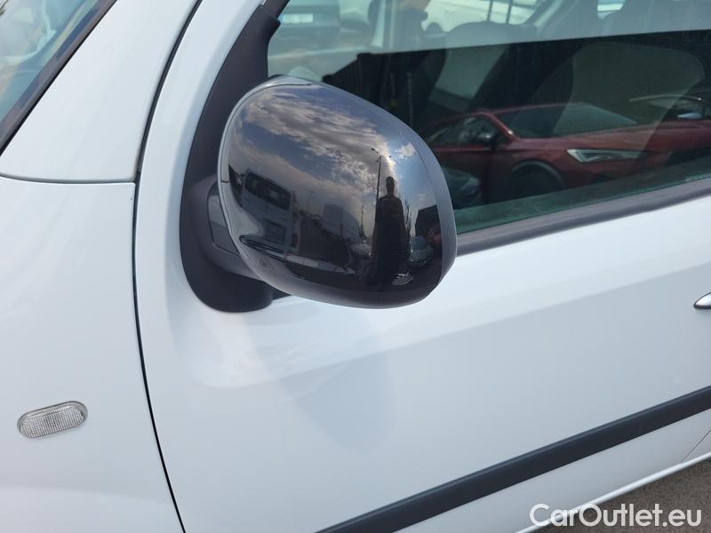  Renault  Kangoo  2 (2008)  1.5BdCi 95 Zen 5d #2