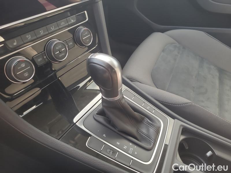  Volkswagen  Golf  VIII (CD1) (2019) 1.5TSI 110 Highline AT #3