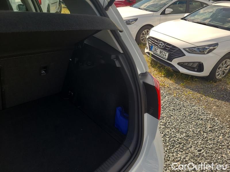 Volkswagen  Golf  VIII (CD1) (2019) 1.5TSI 110 Highline AT #10
