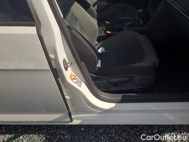  Volkswagen  Golf  VIII (CD1) (2019) 1.5TSI 110 Highline AT #14