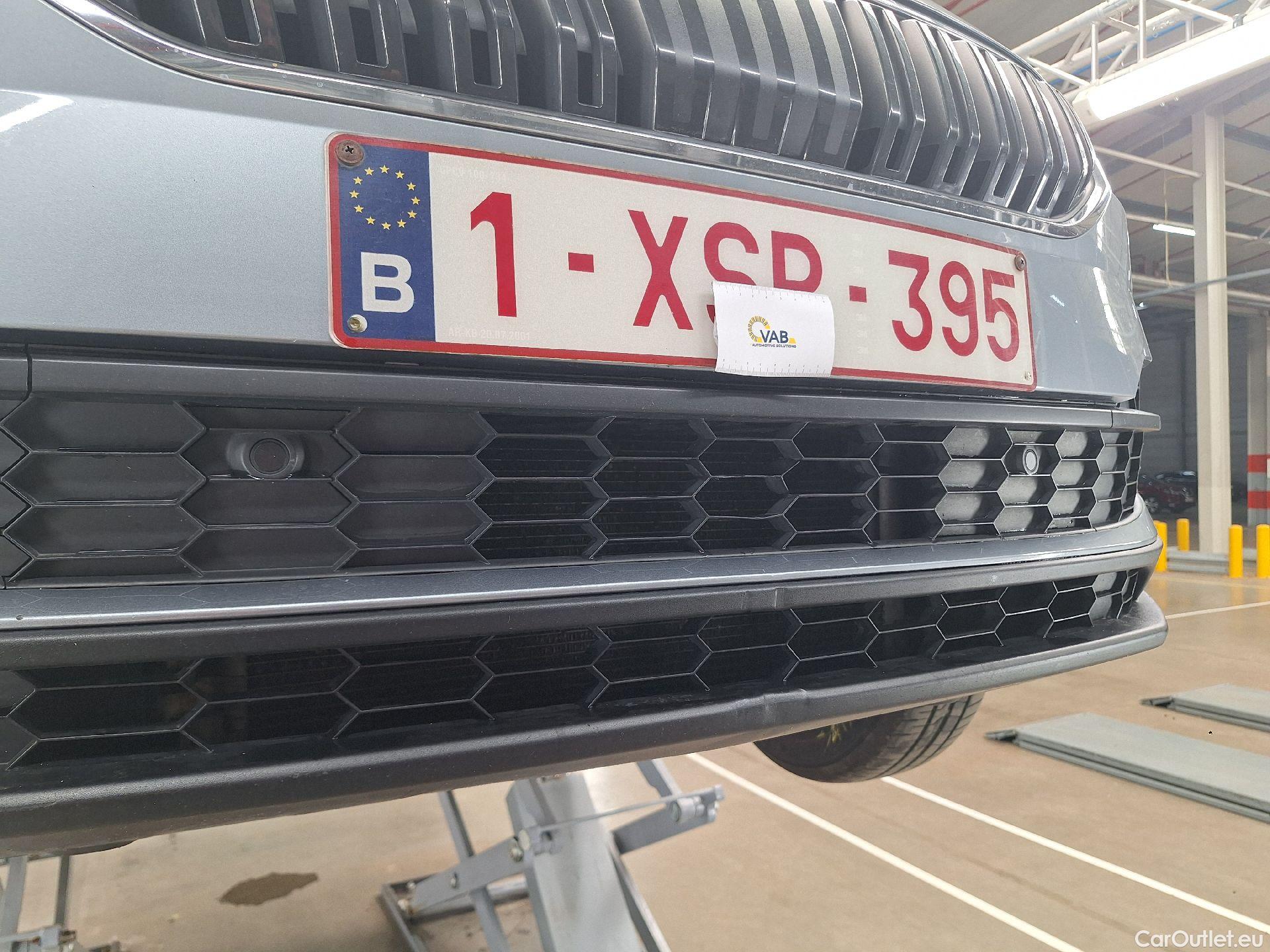  Skoda  Karoq Skoda,  '17, Skoda  1.6 CRTDI 85KW Ambition 5d #28