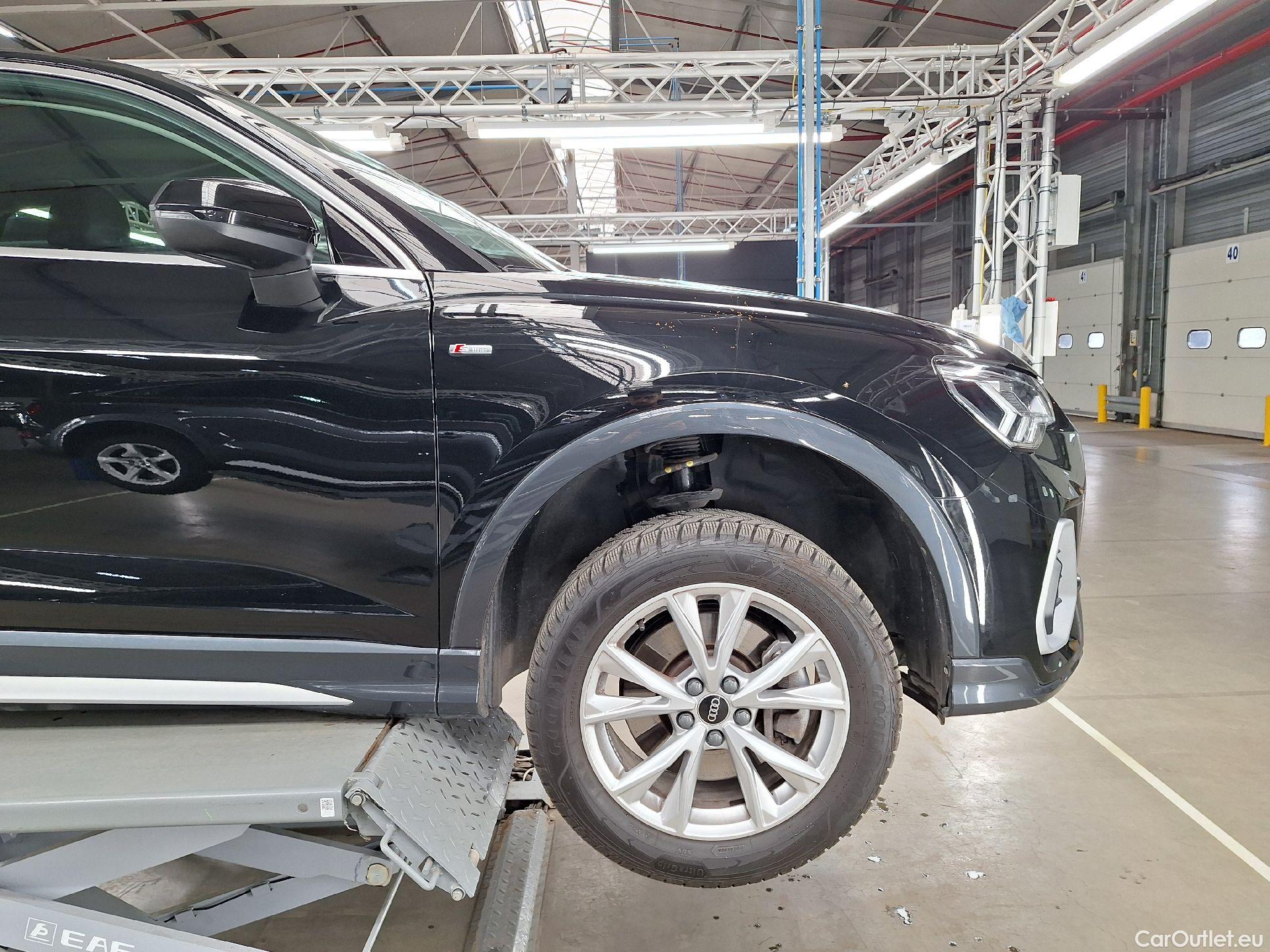  Audi  Q3 Audi,  SB '19 PHEV, Audi  Sportback 45 TFSI e S tronic S Line 5d #17