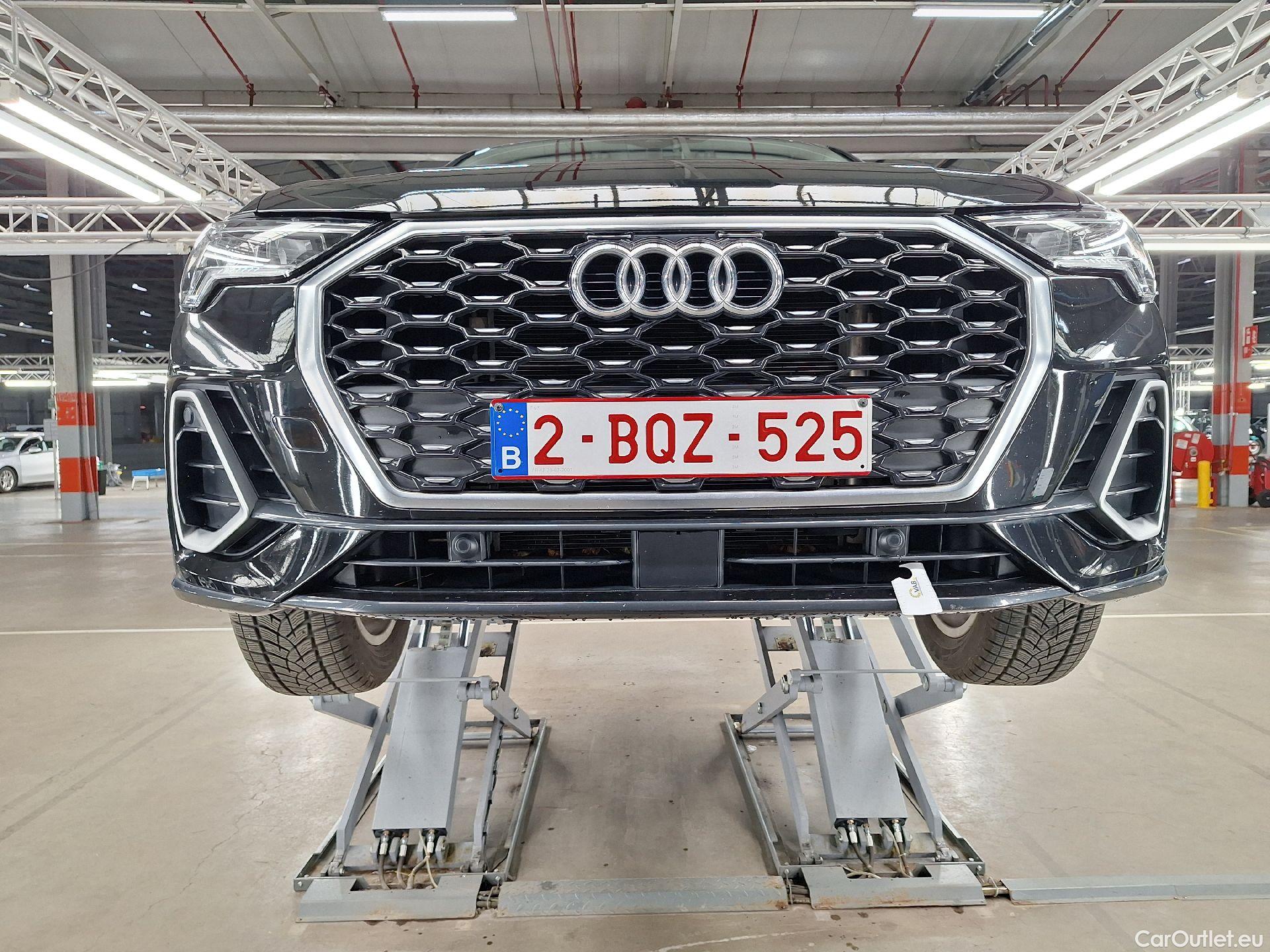  Audi  Q3 Audi,  SB '19 PHEV, Audi  Sportback 45 TFSI e S tronic S Line 5d #19