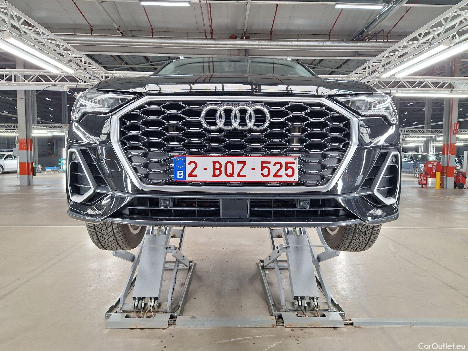  Audi  Q3 Audi,  SB '19 PHEV, Audi  Sportback 45 TFSI e S tronic S Line 5d #21
