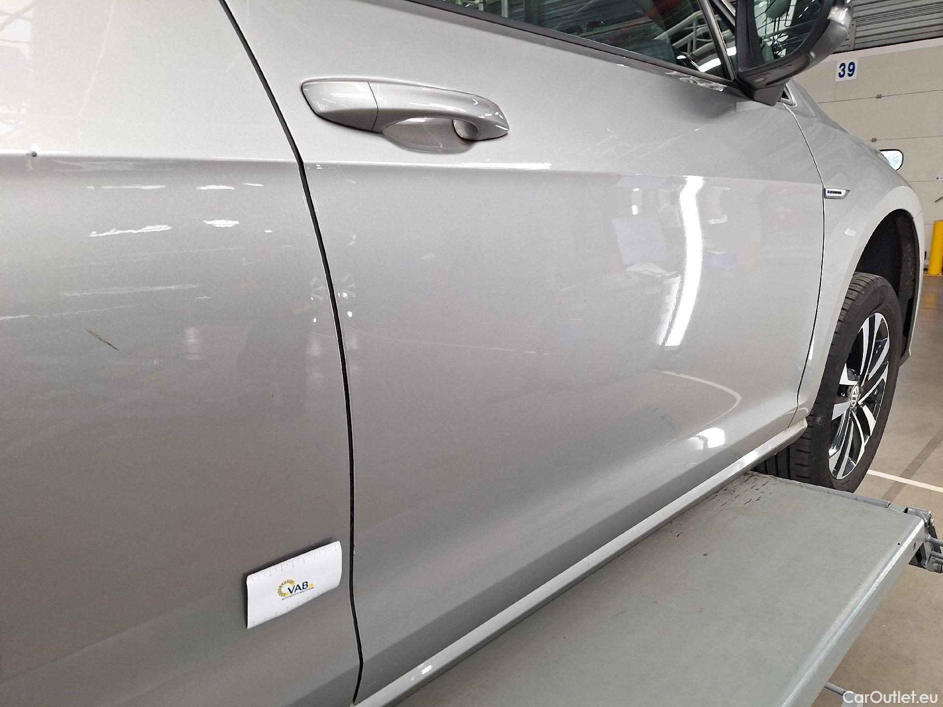  Volkswagen  Golf  VW, VII FL'16, Volkswagen VII 1.5 TSi BlueMotion IQ.Drive 5d #53